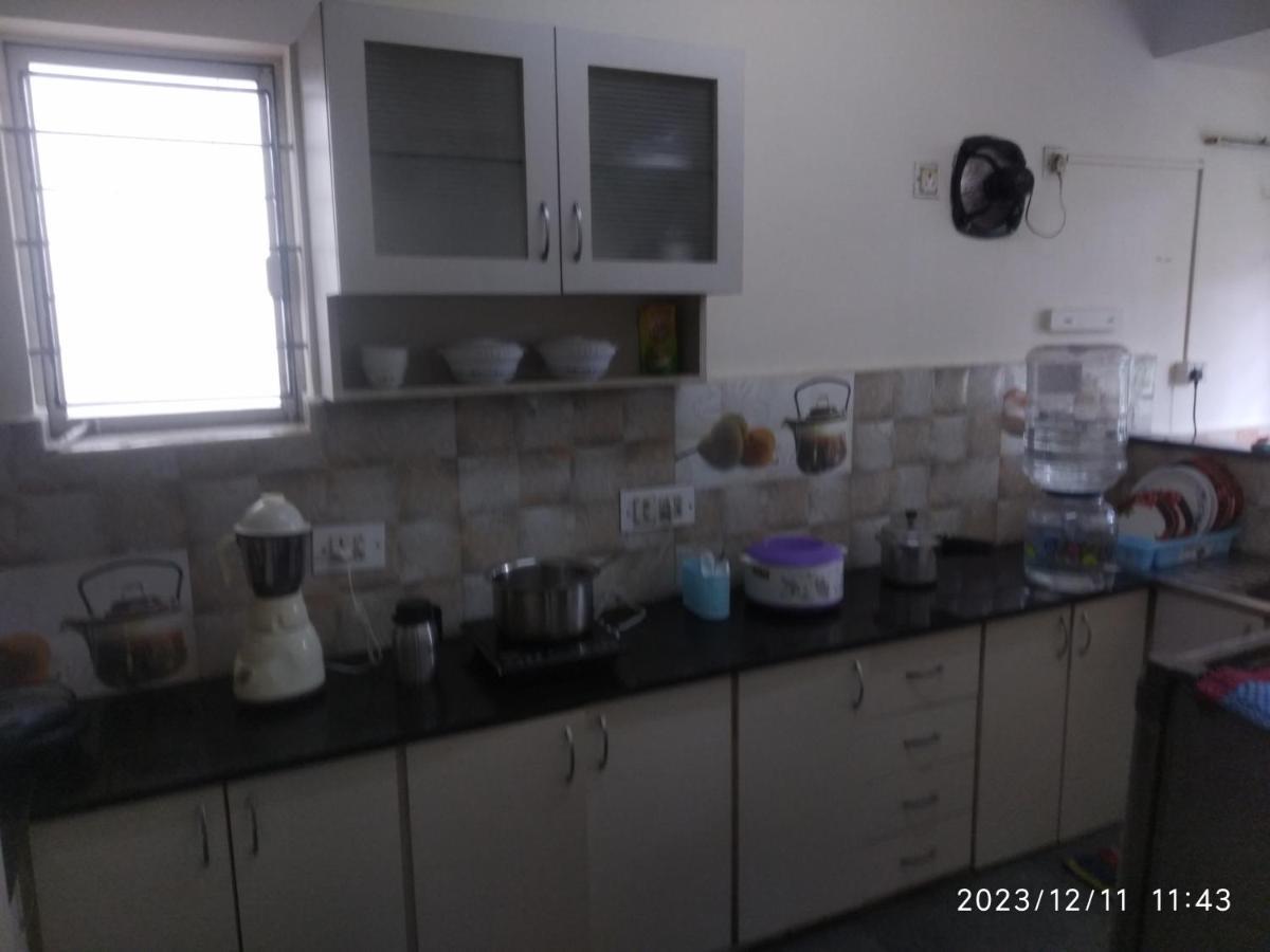 Royale Seaward Service Apartments チェンナイ エクステリア 写真
